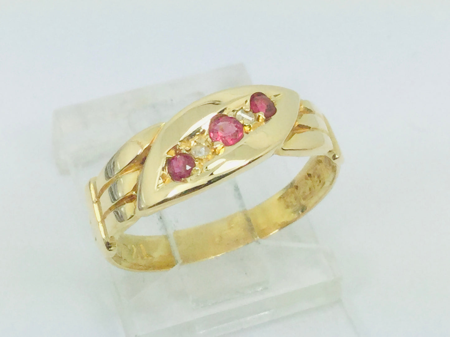 18k Yellow Gold Round Cut 10pt Ruby July Birthstone & 2pt Diamond Row Set Ring