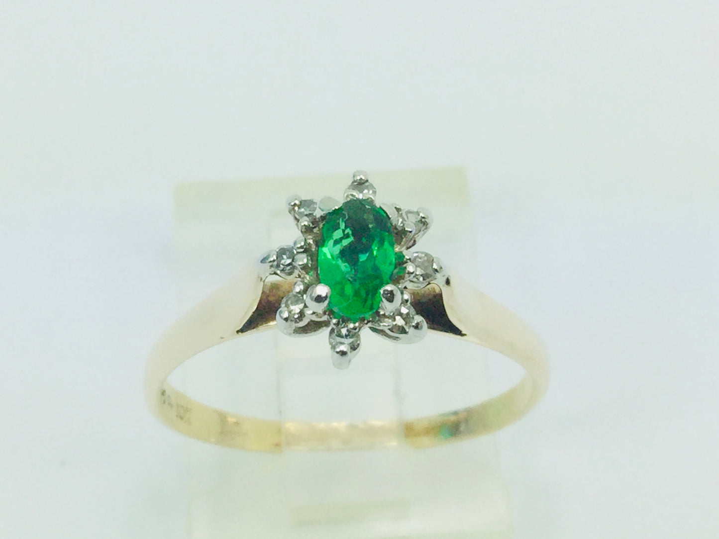10k Yellow Gold Oval Cut 25pt Emerald May Birthstone & 8pt Diamond Cluster Ring