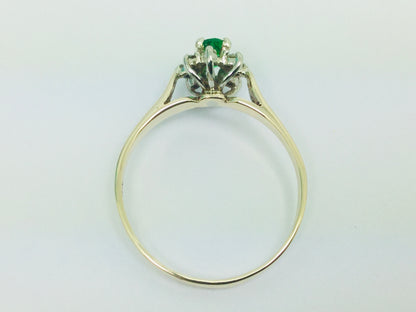 10k Yellow Gold Oval Cut 25pt Emerald May Birthstone & 8pt Diamond Cluster Ring