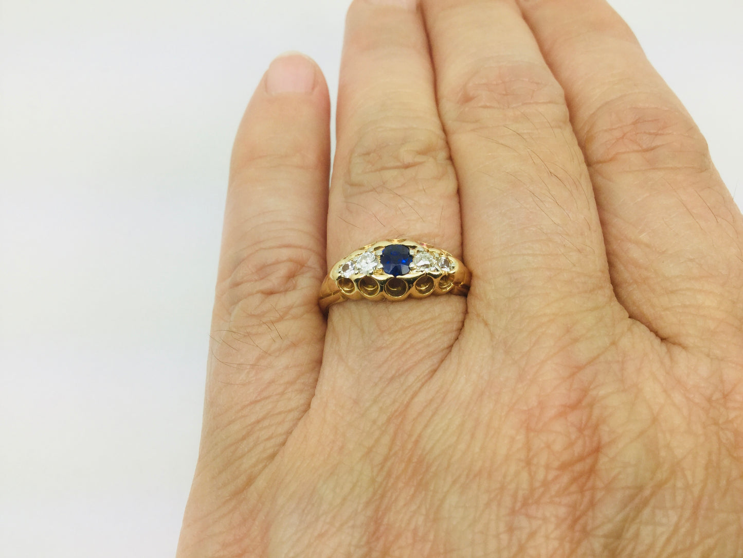 18k Yellow Gold Round Cut 20pt Sapphire September Birthstone & 18pt Diamond Ring
