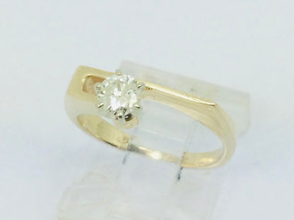 14k Yellow Gold Round Cut 25pt Diamond Solitaire Ring