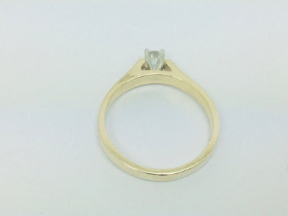 14k Yellow Gold Round Cut 15pt Diamond Solitaire Ring
