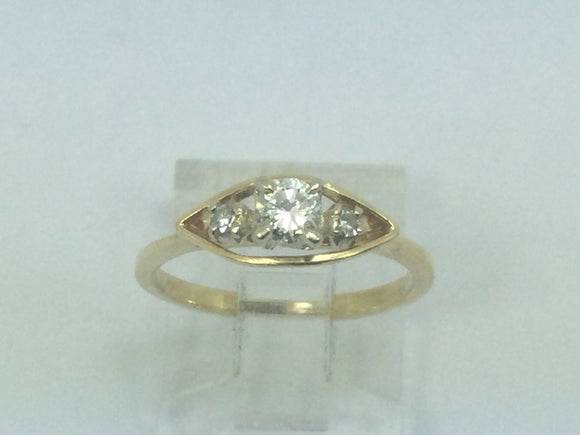 14k Yellow Gold Round Cut 20pt Diamond with Accent Ring