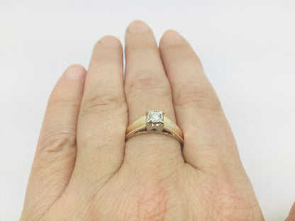 14k Yellow Gold Round Cut 0.14ct Diamond Solitaire Ring