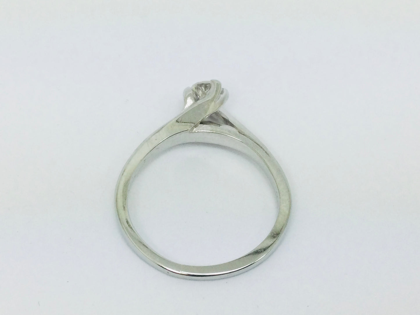 14k White Gold Round Cut 18pt Diamond Solitaire Ring