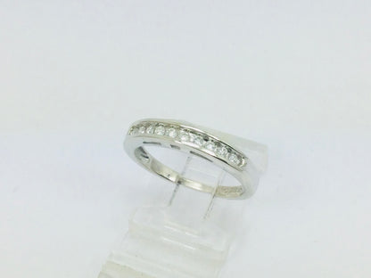 14k White Gold Round Cut 15pt Diamond Channel Set Ring
