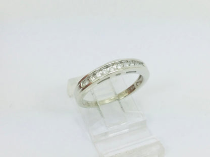 14k White Gold Round Cut 15pt Diamond Channel Set Ring