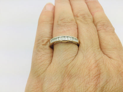 14k White Gold Round Cut 15pt Diamond Channel Set Ring
