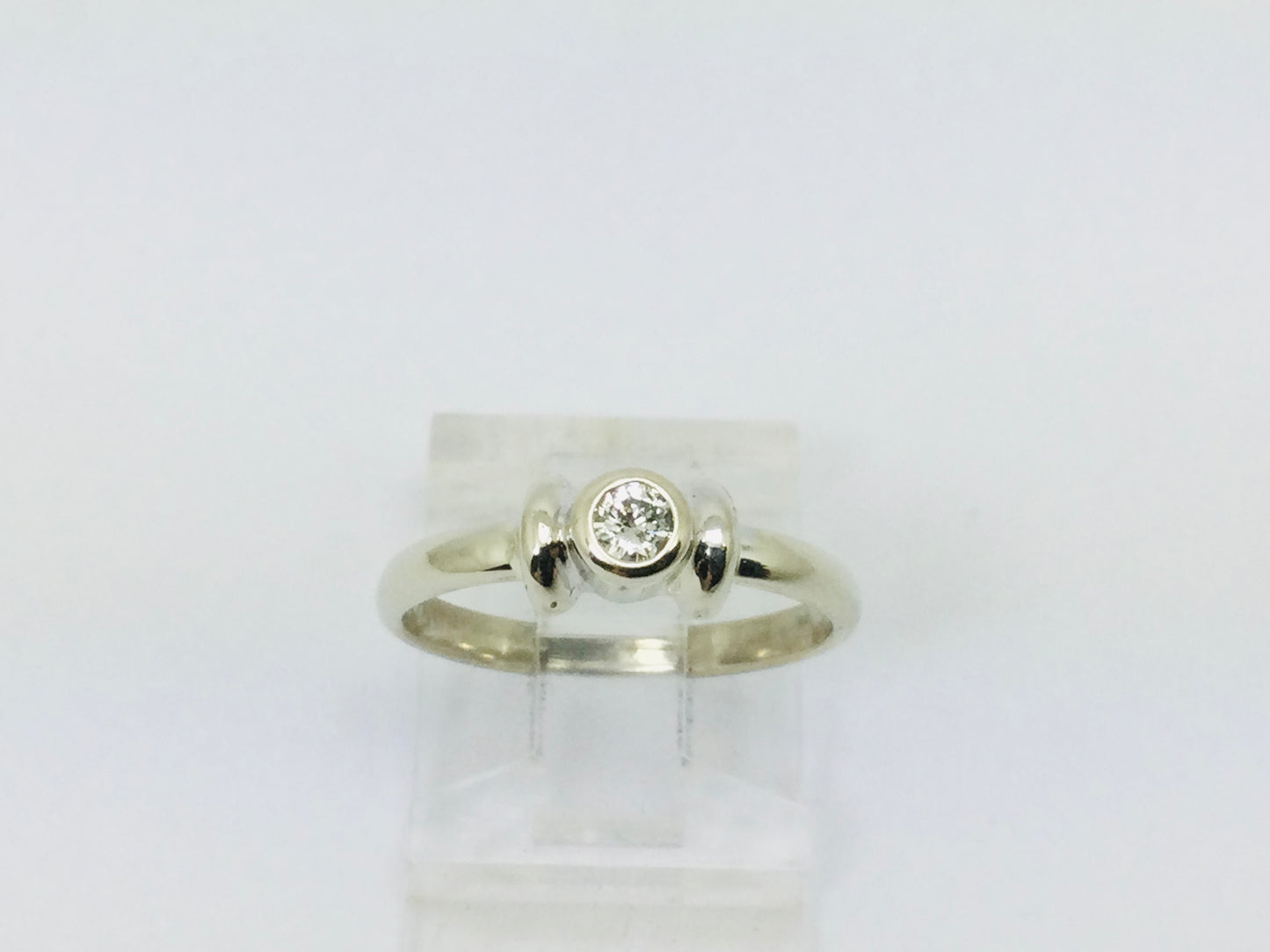 14k White Gold Round Cut 8pt Diamond Solitaire Ring