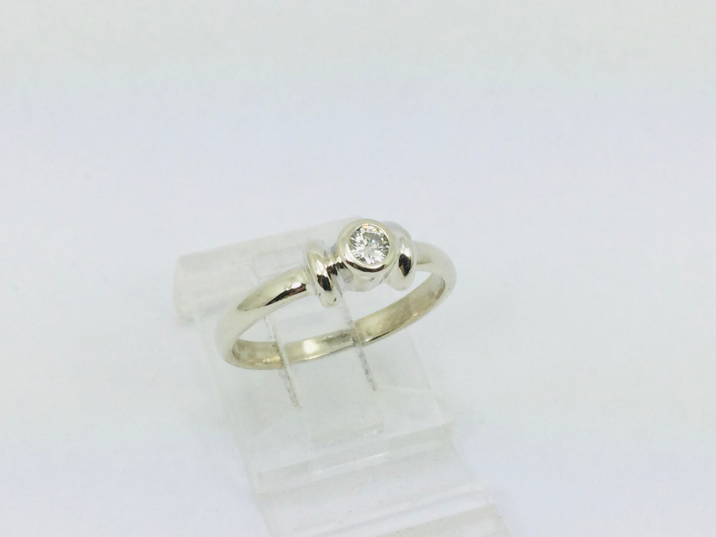 14k White Gold Round Cut 8pt Diamond Solitaire Ring