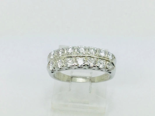 14k White Gold Round Cut 70pt Diamond Row Set Ring