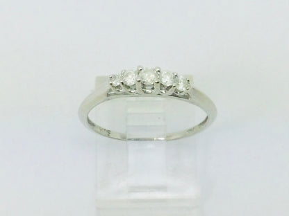 14k White Gold Round Cut 20pt Diamond Row Set Ring