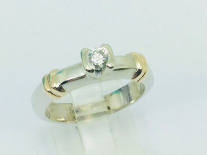 14k White and Yellow Gold Round Cut 25pt Diamond  Solitaire Ring