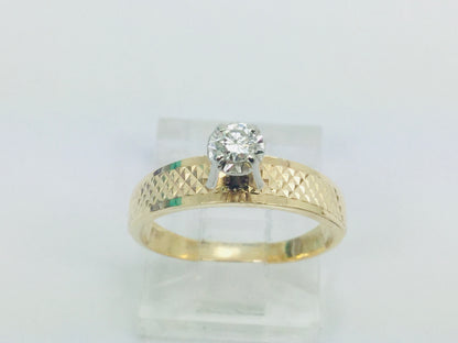 14k Yellow Gold Round Cut 10pt Diamond Solitaire Ring
