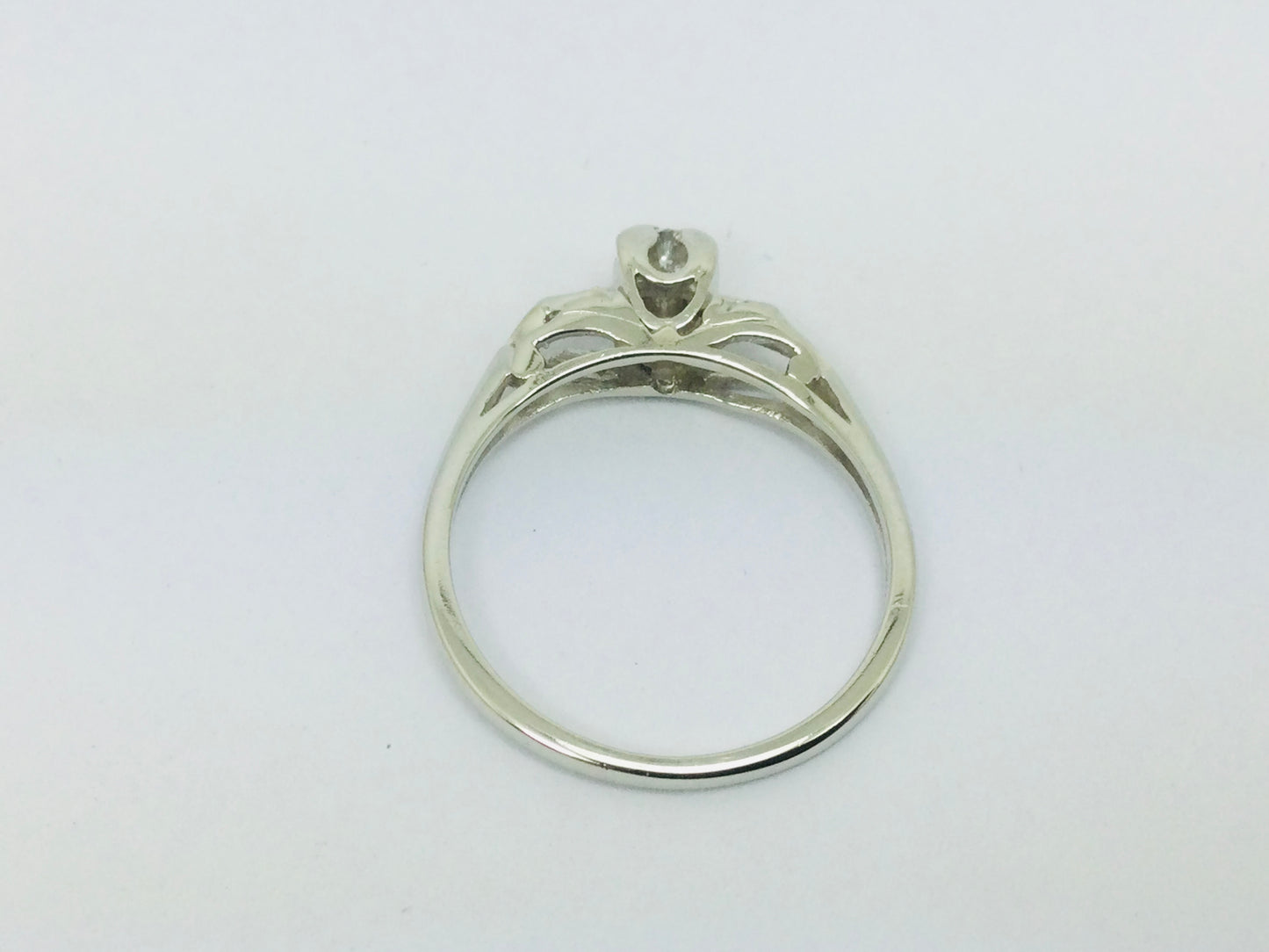 14k White Gold Vintage Round Cut 8pt Diamond with Diamond Accents Ring