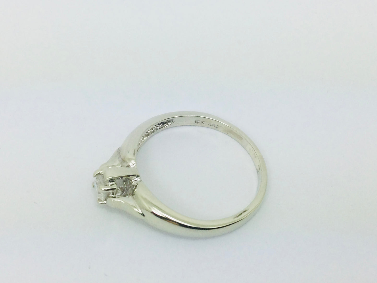10k White Gold Round Cut 16pt Solitaire Diamond Ring