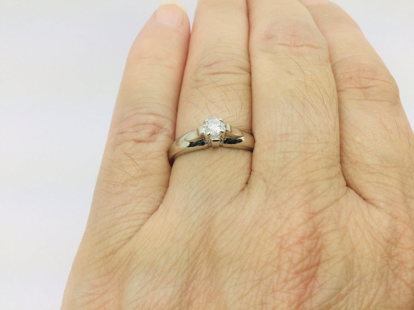 10k White Gold Round Cut 16pt Solitaire Diamond Ring
