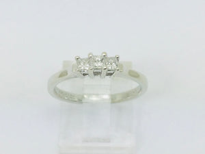 14k White Gold 26pt Princess Cut Diamond Trinity Ring