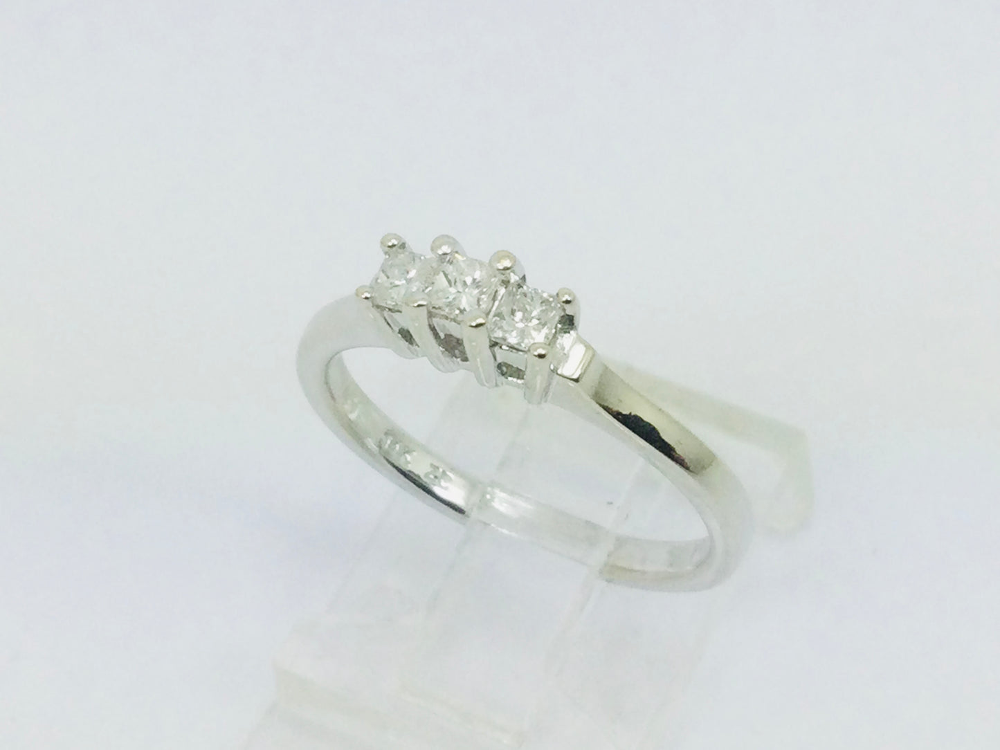 14k White Gold 26pt Princess Cut Diamond Trinity Ring