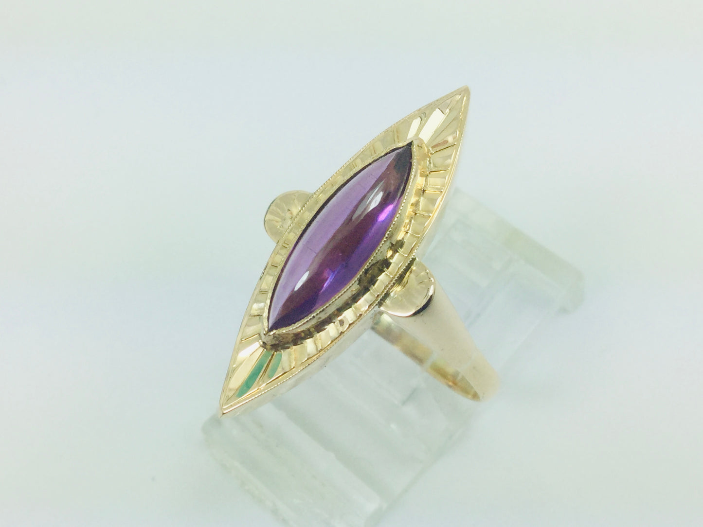 18k Yellow Gold Marquise Cut Cabochon Amethyst February Birthstone Ring
