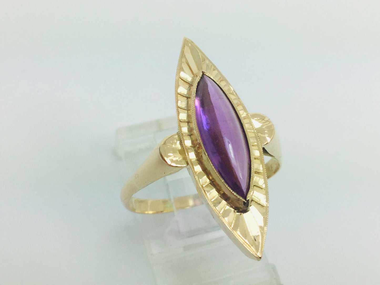 18k Yellow Gold Marquise Cut Cabochon Amethyst February Birthstone Ring