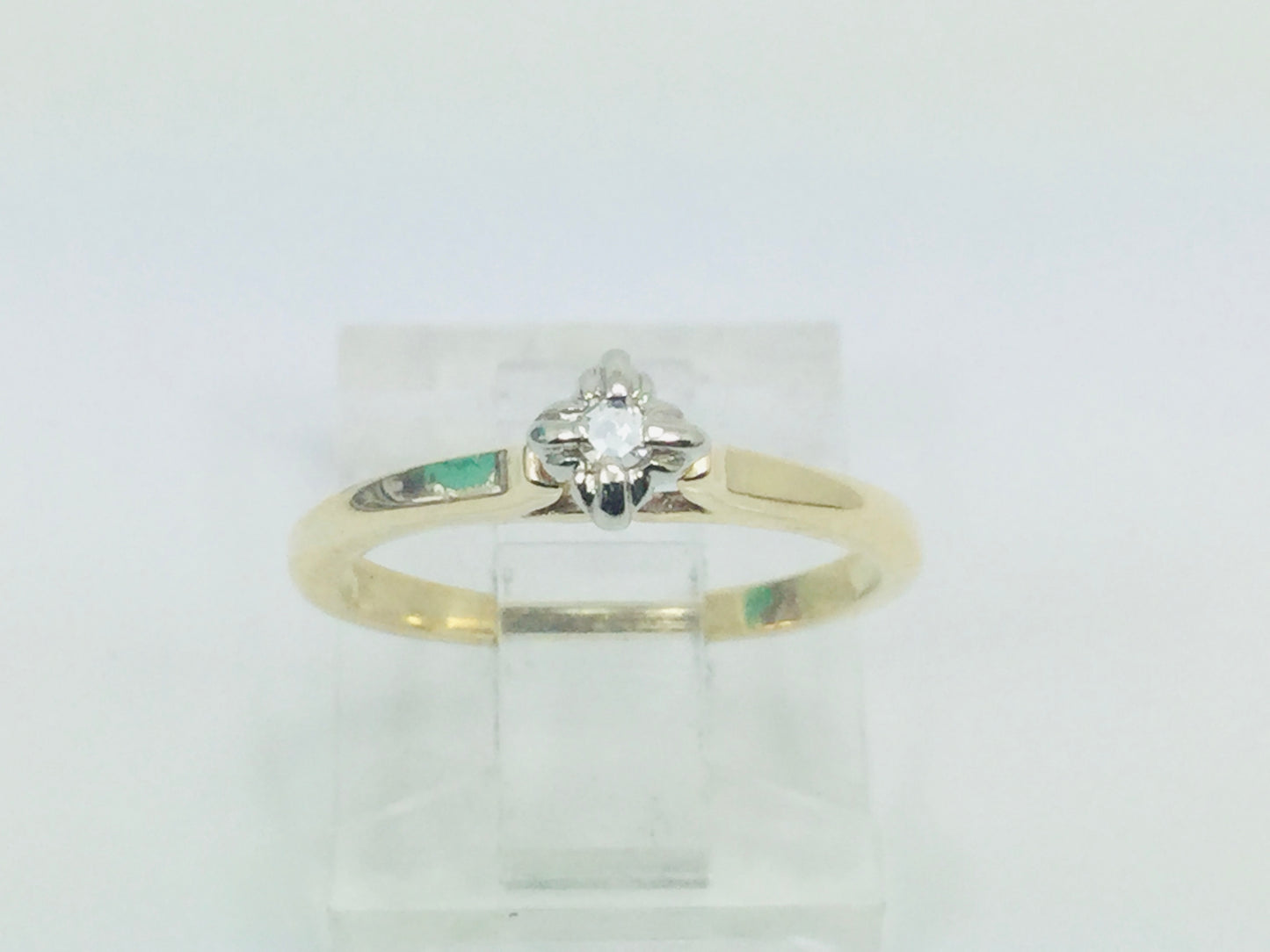 14k Yellow Gold Round Cut 3pt Diamond Ring