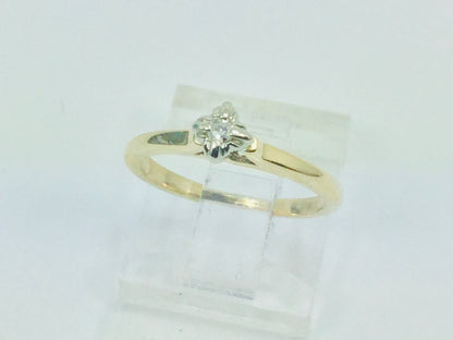 14k Yellow Gold Round Cut 3pt Diamond Ring