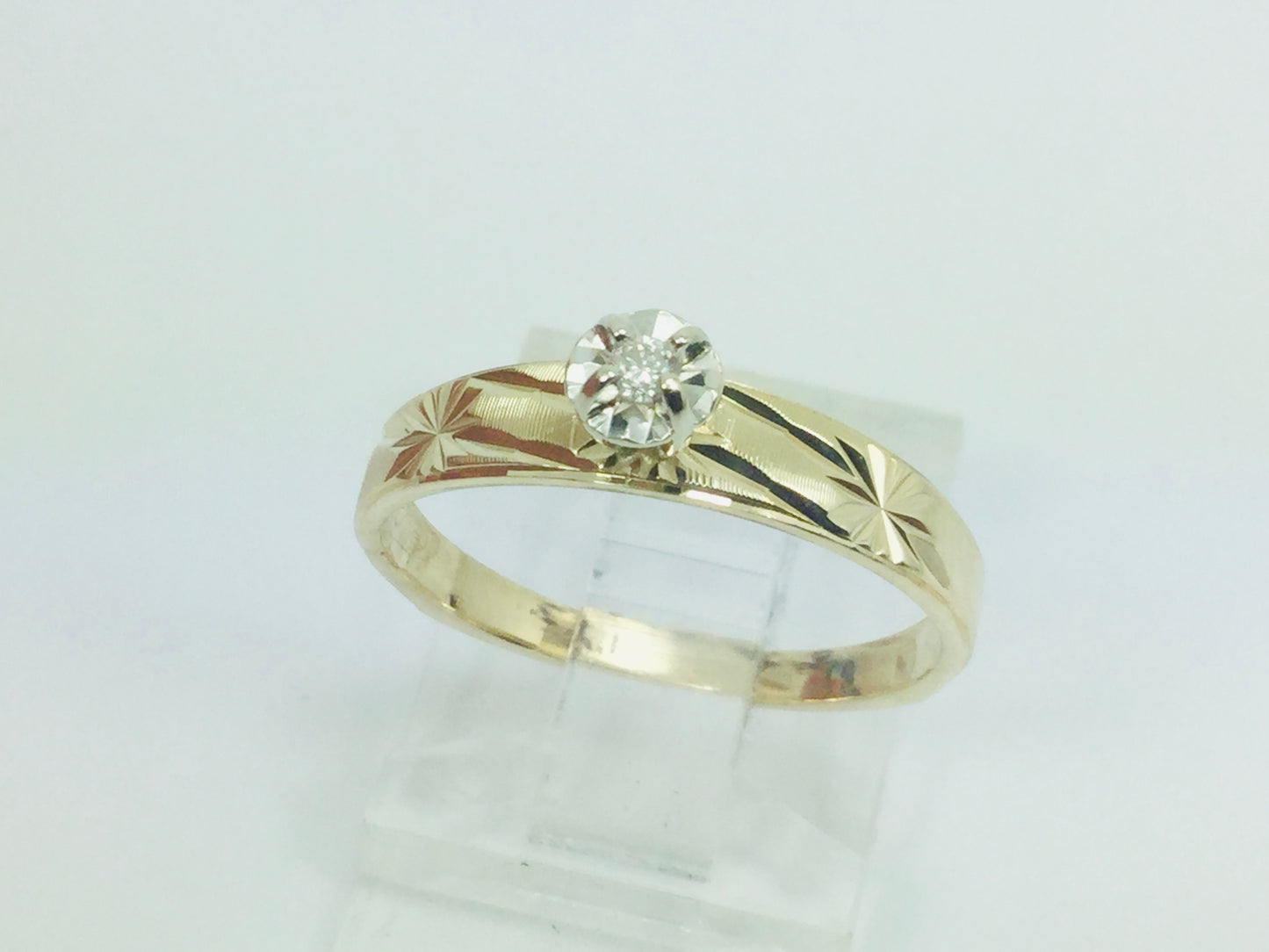 10k Yellow Gold Round Cut 3pt Solitaire Diamond Ring
