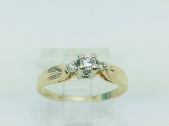 14k Yellow Gold Round Cut 9pt Solitaire with Accents Diamond Ring