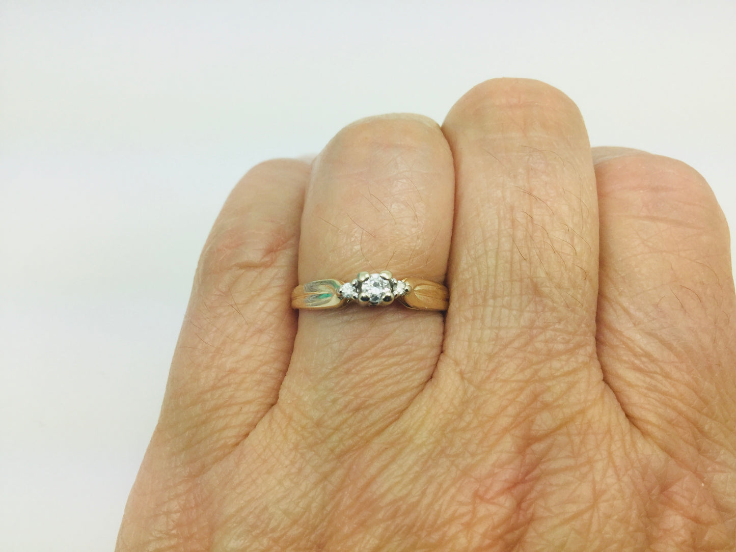 14k Yellow Gold Round Cut 9pt Solitaire with Accents Diamond Ring