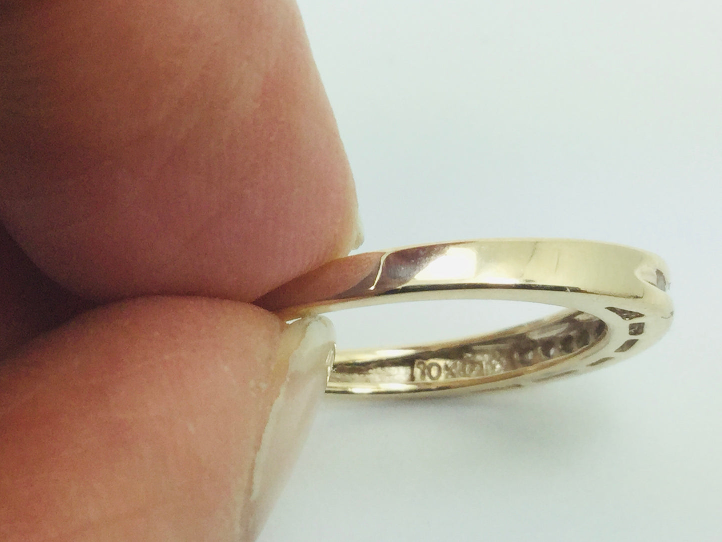 10k Yellow Gold Round Cut 11pt Diamond Channel Set Ring