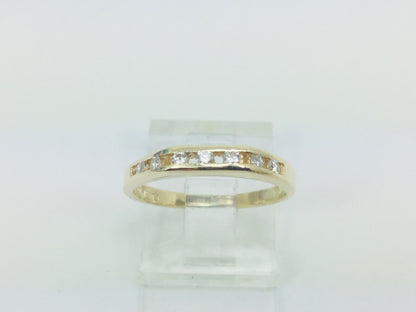 14k Yellow Gold Round Cut 0.14ct Diamond Channel Set Ring