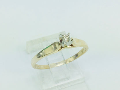10k Yellow Gold Round Cut 0.06ct Solitaire Diamond Ring