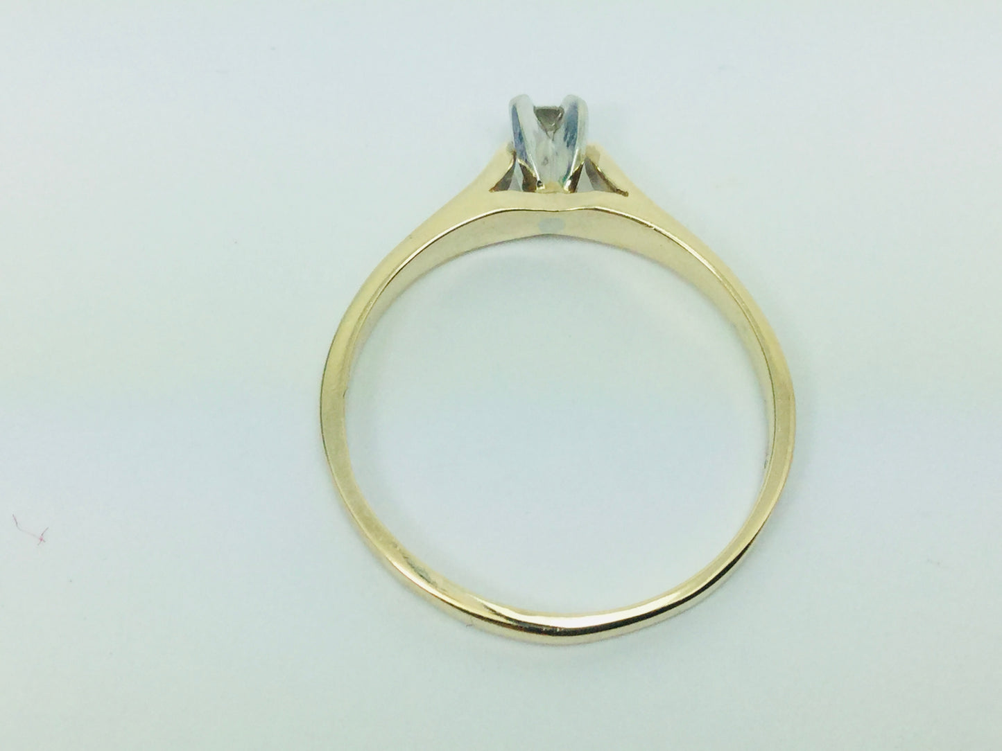 10k Yellow Gold Round Cut 0.06ct Solitaire Diamond Ring