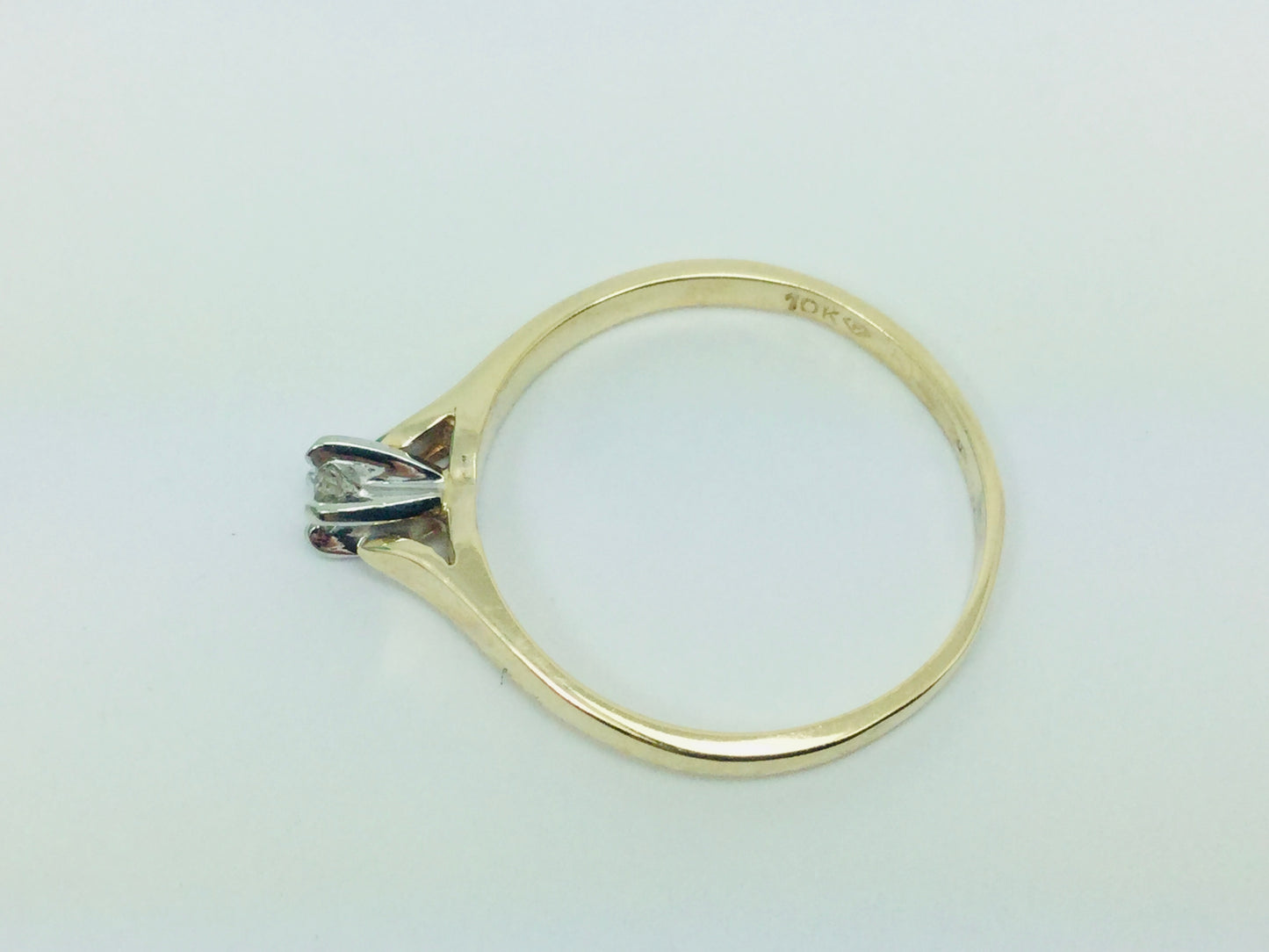 10k Yellow Gold Round Cut 0.06ct Solitaire Diamond Ring
