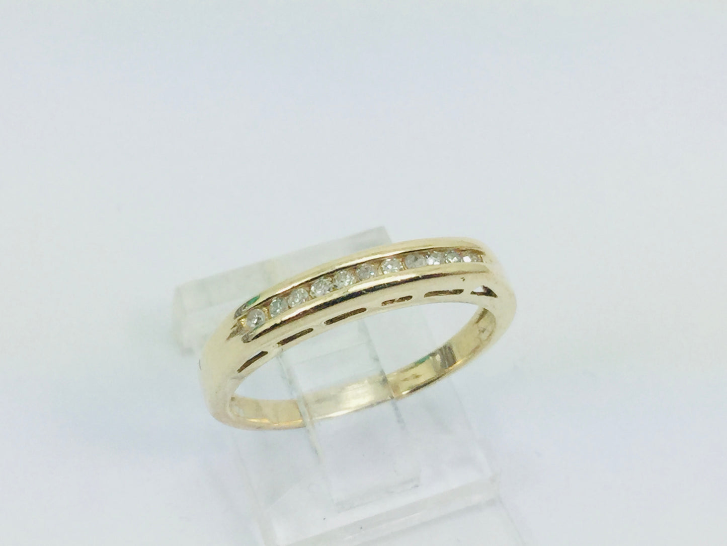 10k Yellow Gold Round Cut 0.11ct Diamond Channel Set Ring