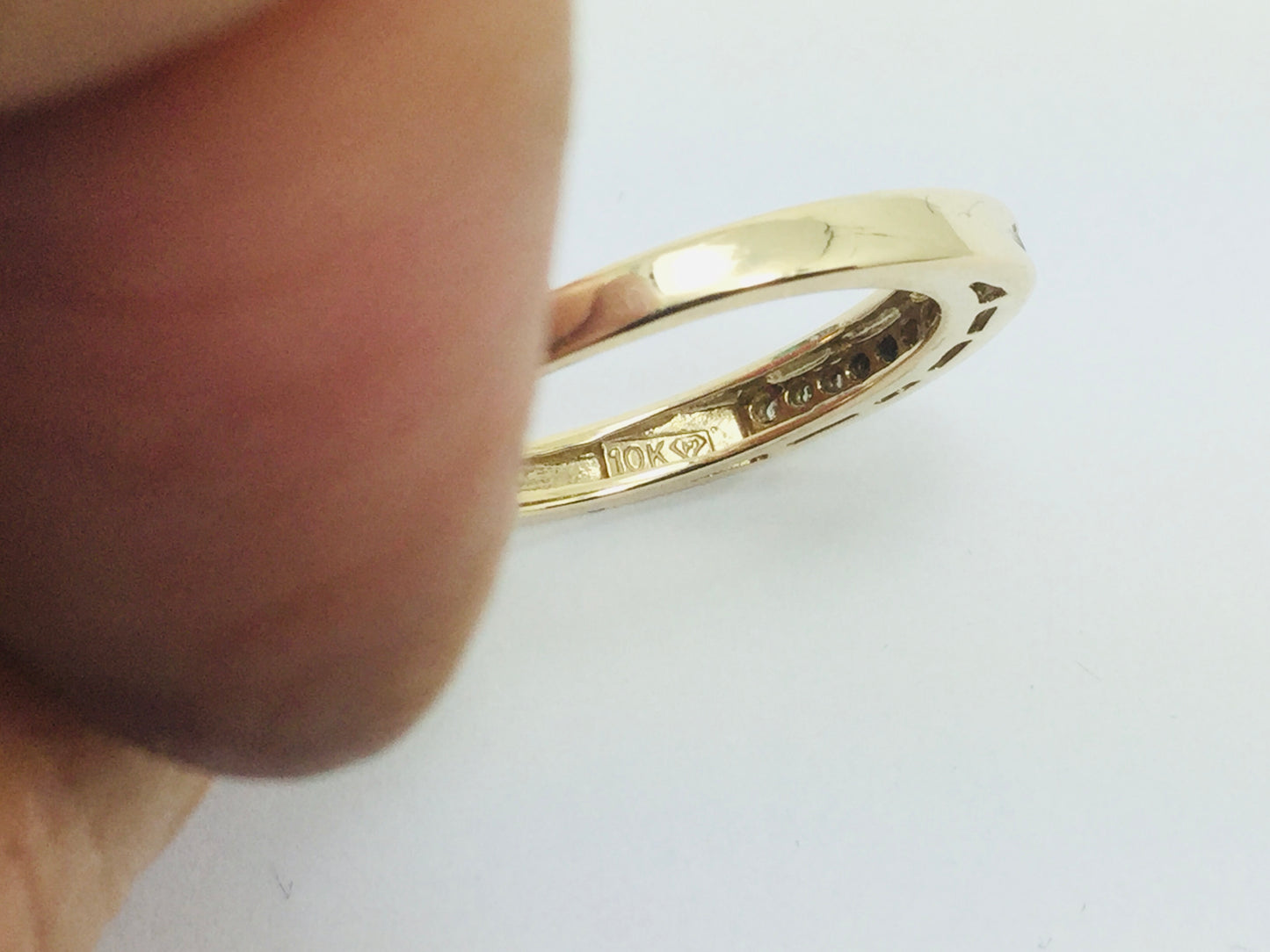 10k Yellow Gold Round Cut 0.11ct Diamond Channel Set Ring