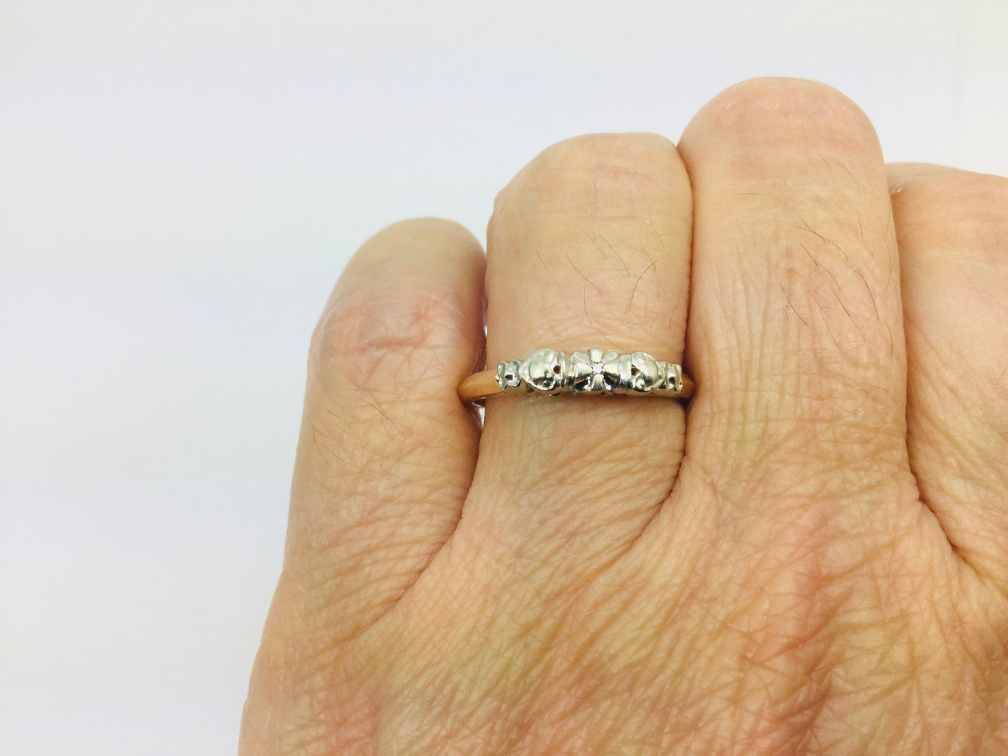 14k Yellow Gold Round Cut Diamond Heart Ring
