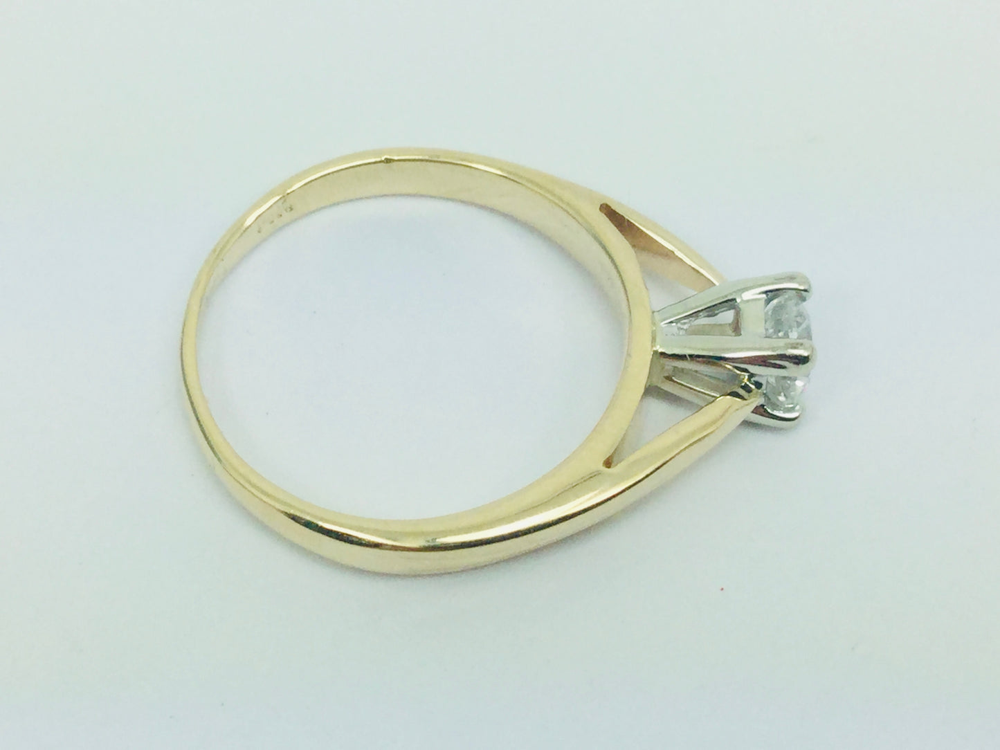 14k Yellow Gold Round Cut 1/4ct (25pt) Diamond Solitaire Ring