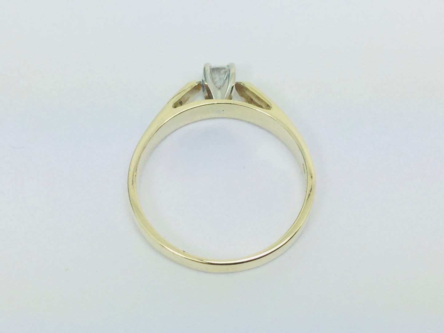 14k Yellow Gold Round Cut 17pt Diamond Solitaire Ring
