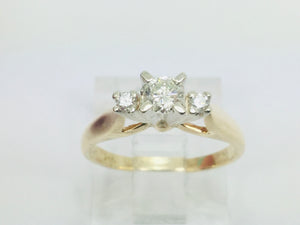 14k Yellow Gold Round Cut 25pt Diamond Trinity Ring