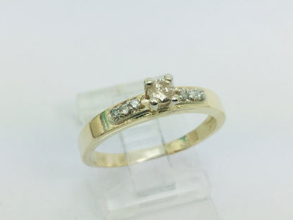 14k Yellow Gold Round Cut 17pt Diamond Solitaire with Accents Ring