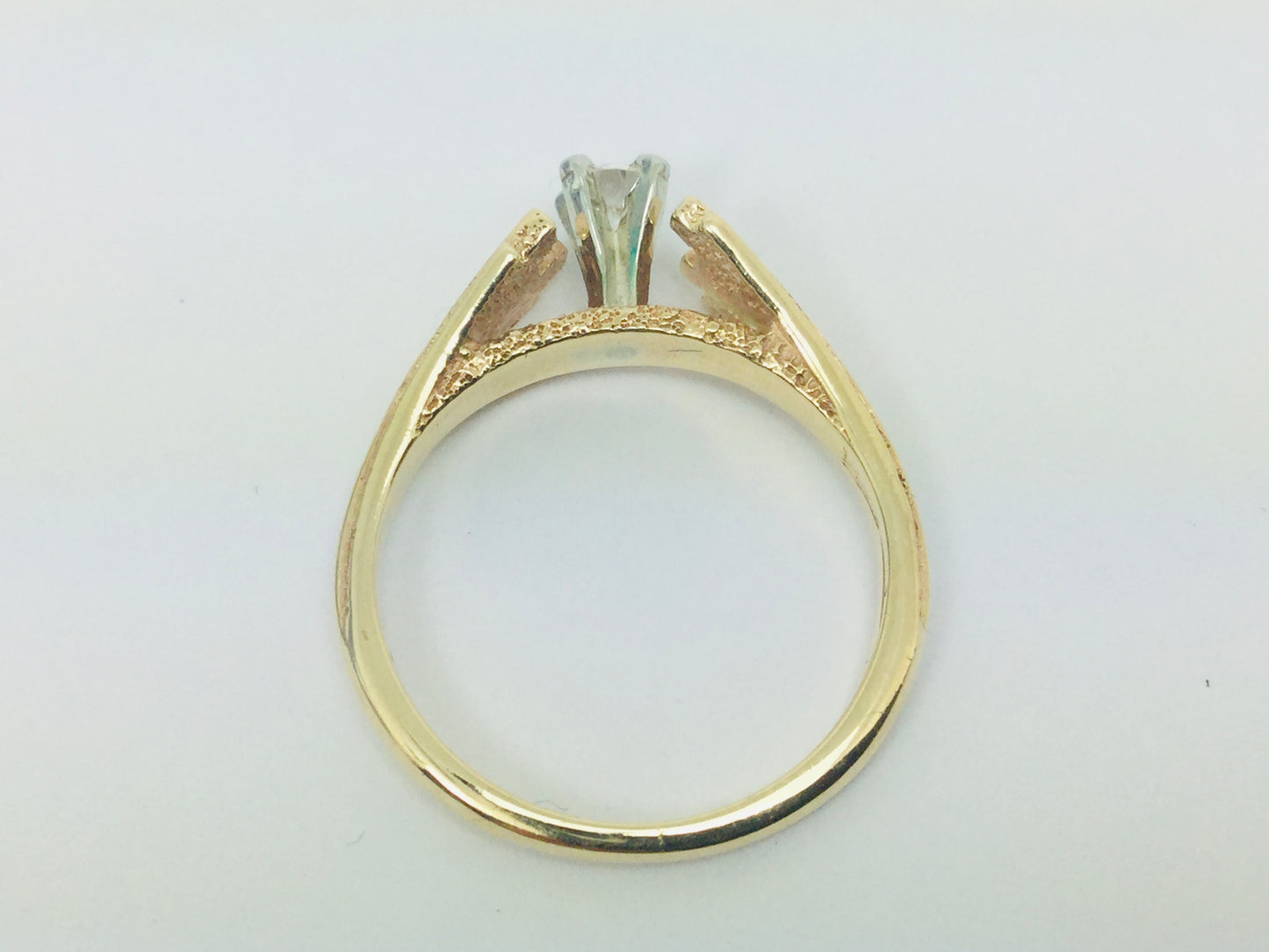 14k Yellow Gold Round Cut 16pt Diamond Solitaire Ring