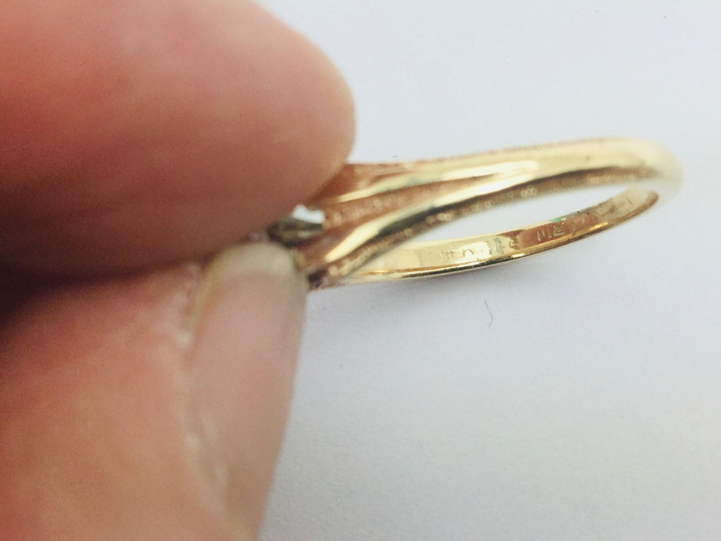 14k Yellow Gold Round Cut 16pt Diamond Solitaire Ring