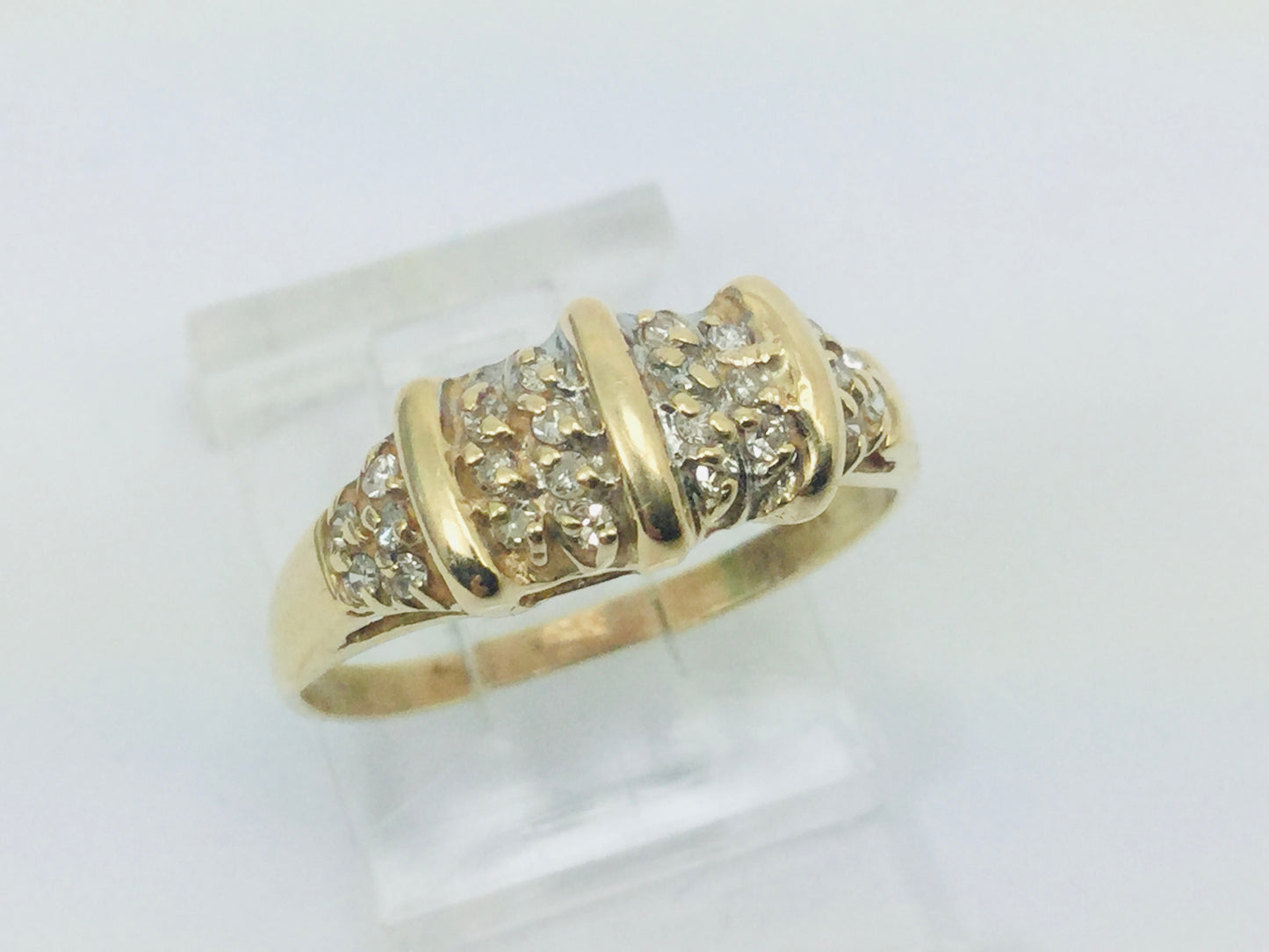10k Yellow Gold 24pt Diamond Cluster Ring