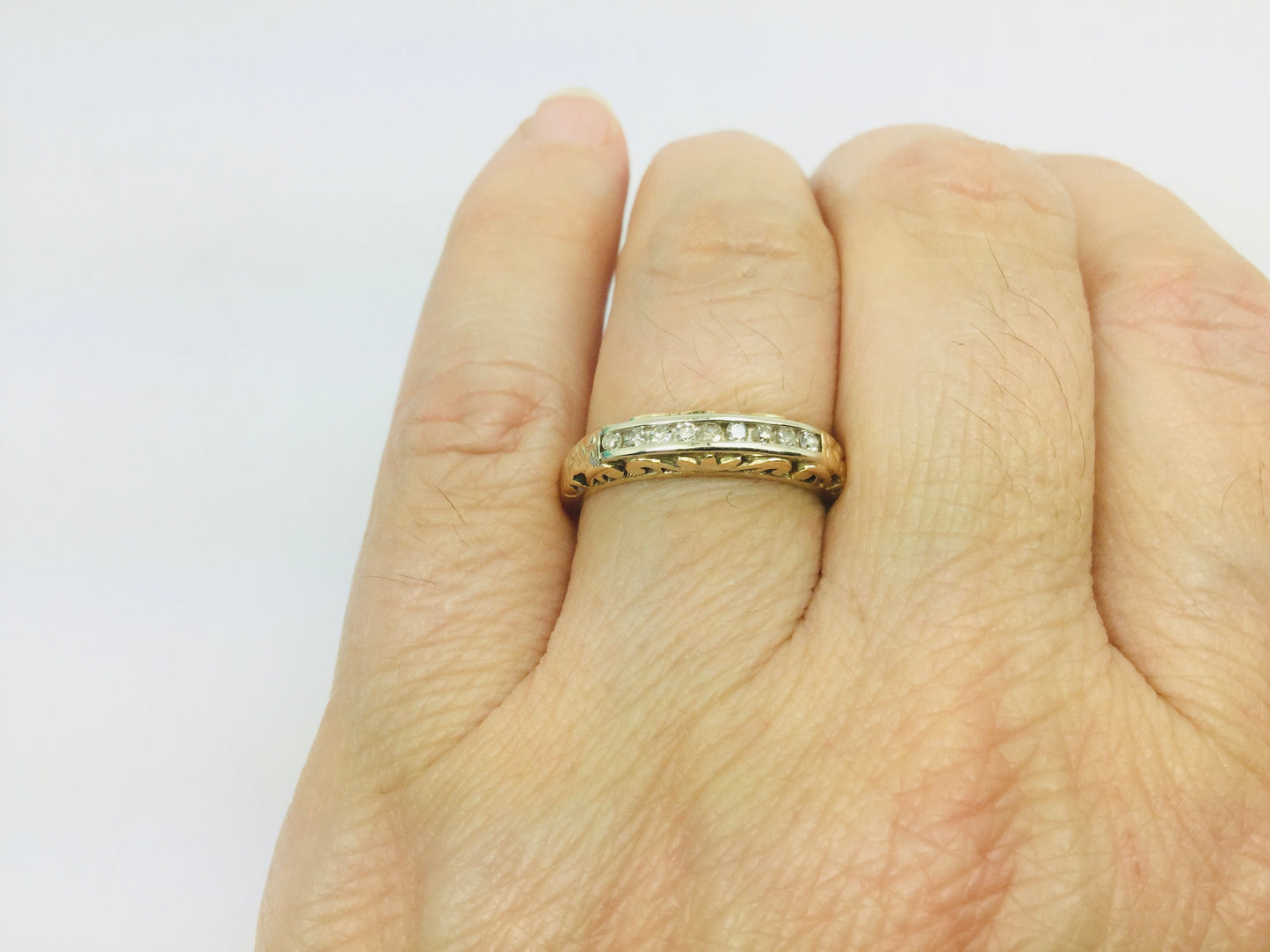 10k Yellow Gold Round Cut 18pt Channel Set Diamond Ring