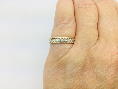 14k Yellow Gold Round Cut 22pt Diamond Row Set Ring