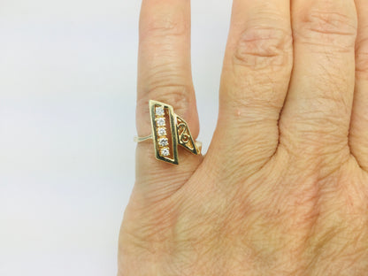 14k Yellow Gold Round Cut 15pt Diamond Row Set Abstract Ring