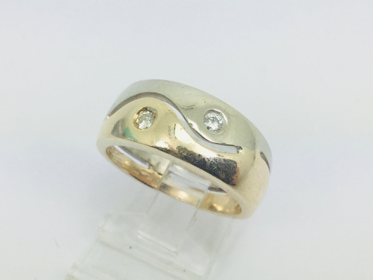 10k Yellow and White Gold Round Cut 10pt Diamond Band Ring