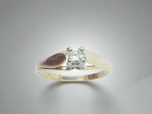 14k Yellow Gold Round Cut 15pt Diamond Solitaire Ring